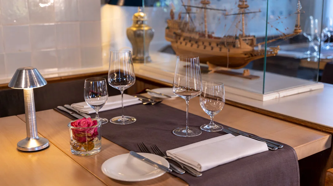 Gedeckter Tisch im Restaurant